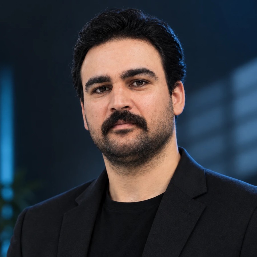 Portrait of Nader Asadpour